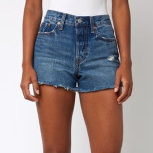 Levi’s Wedgie Fit Shorts